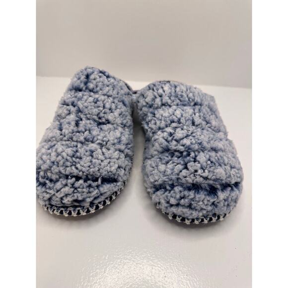 DLUXE by Dearfoams Vera Teddy Scuff Slippers Blue Memory Foam Size L 9-10 UNISEX - Picture 3 of 10